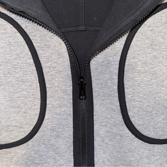 Lululemon Insculpt Reversible Vest - Picture 6 of 8